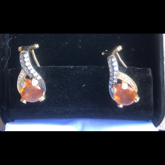 14 kt Levian earrings clip back Citrine diamonds - Picture 2 of 3